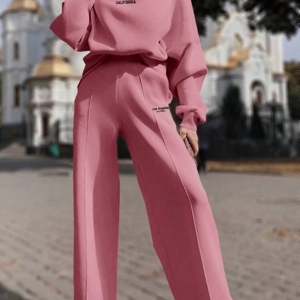 29. Women's Pink Sweatpants - Picture 6 of 7